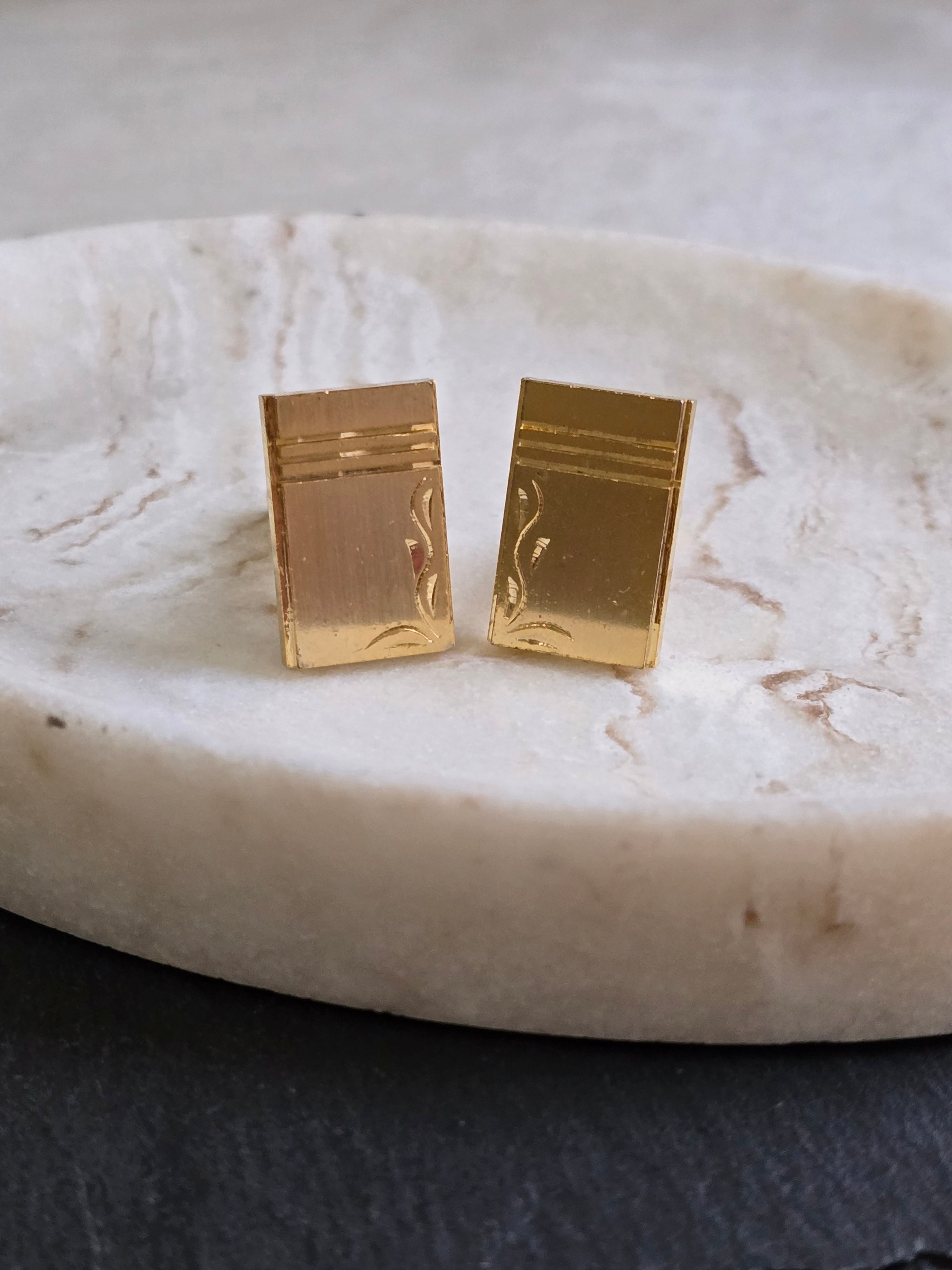 Vintage Classic Gold Tone Men's Cufflinks, Men's Accessories, Jewellery