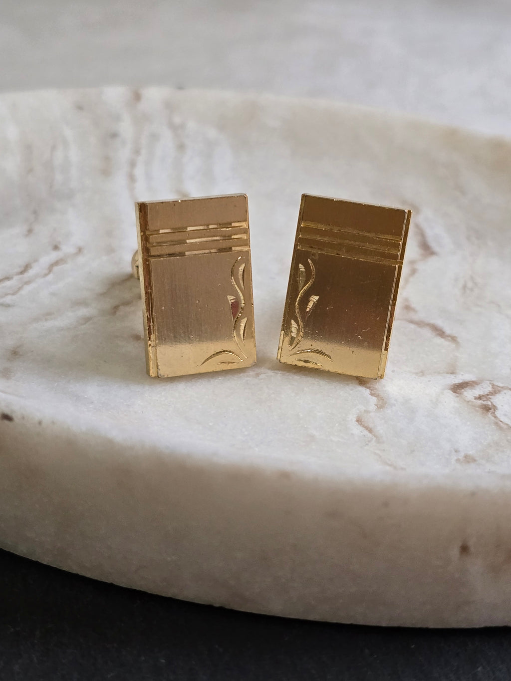 Vintage Classic Gold Tone Men's Cufflinks, Men's Accessories, Jewellery