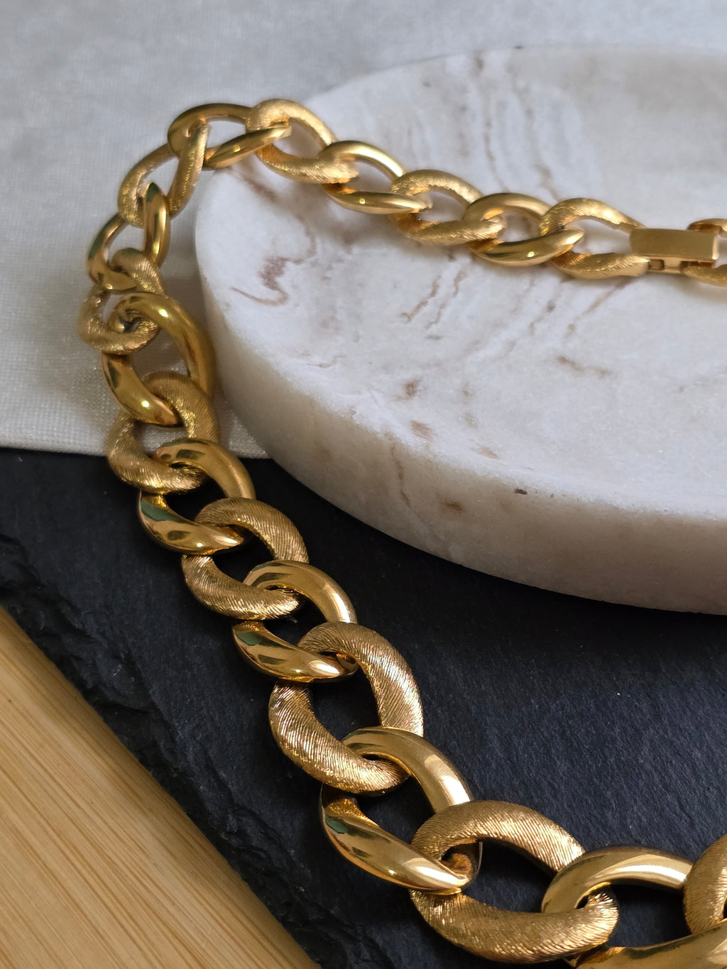 Vintage Signed Designer Chunky Textured & Polished Link Statement Gold Tone Napier Necklace