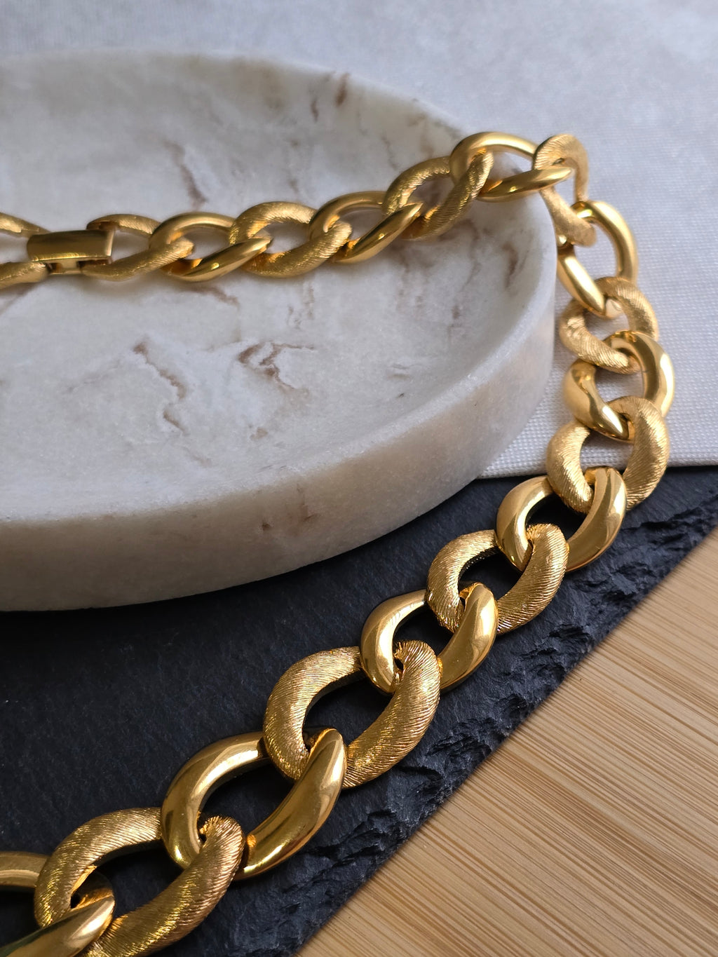 Vintage Signed Designer Chunky Textured & Polished Link Statement Gold Tone Napier Necklace