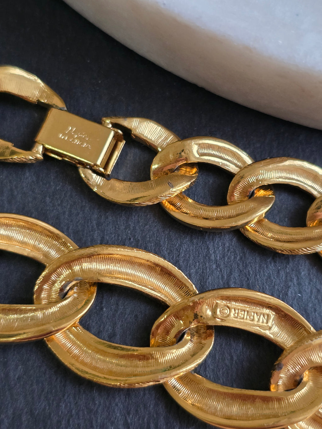Vintage Signed Designer Chunky Textured & Polished Link Statement Gold Tone Napier Necklace
