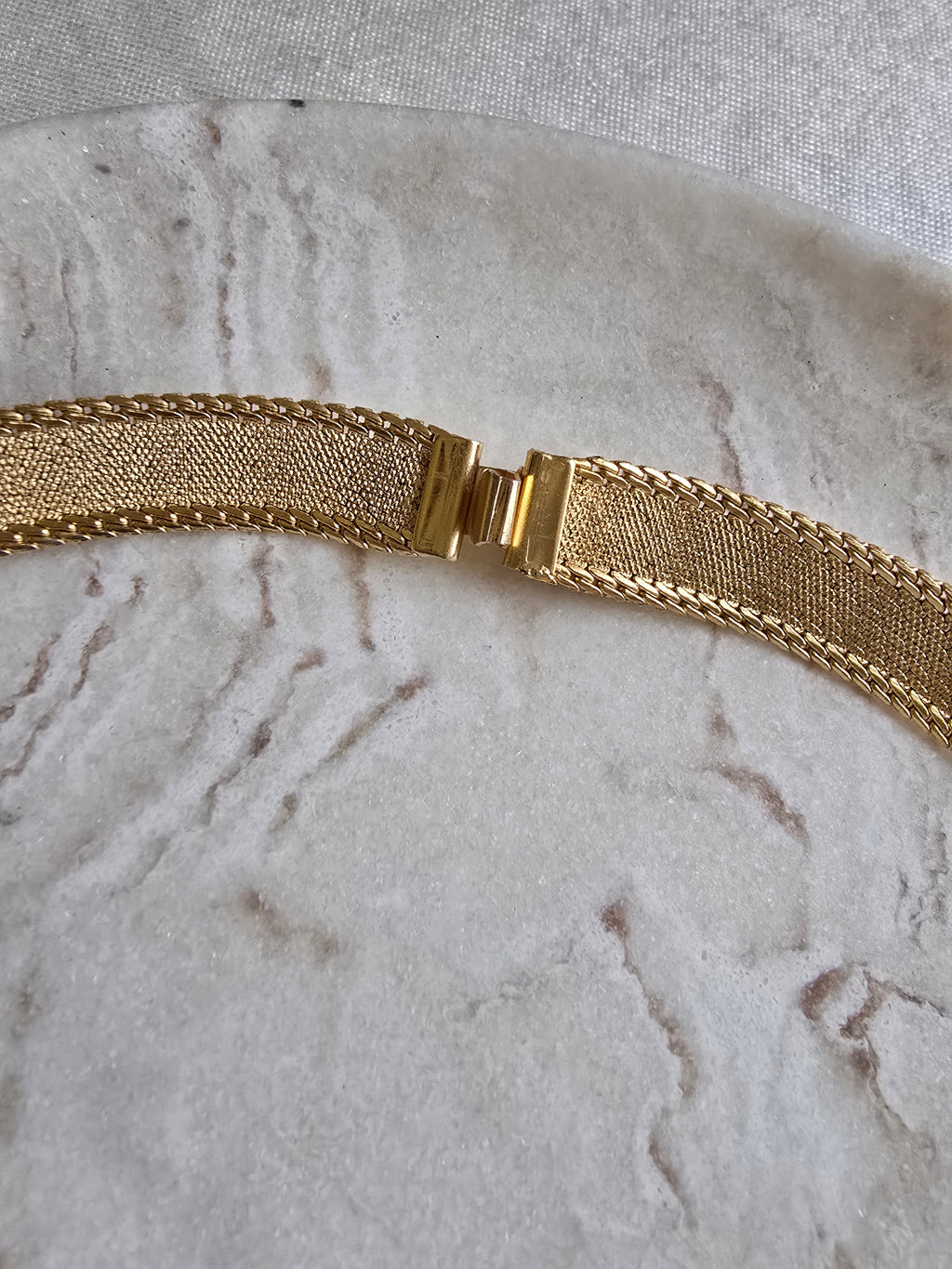 Vintage Classic & Elegant Gold Tone Choker, Vintage Costume Jewellery