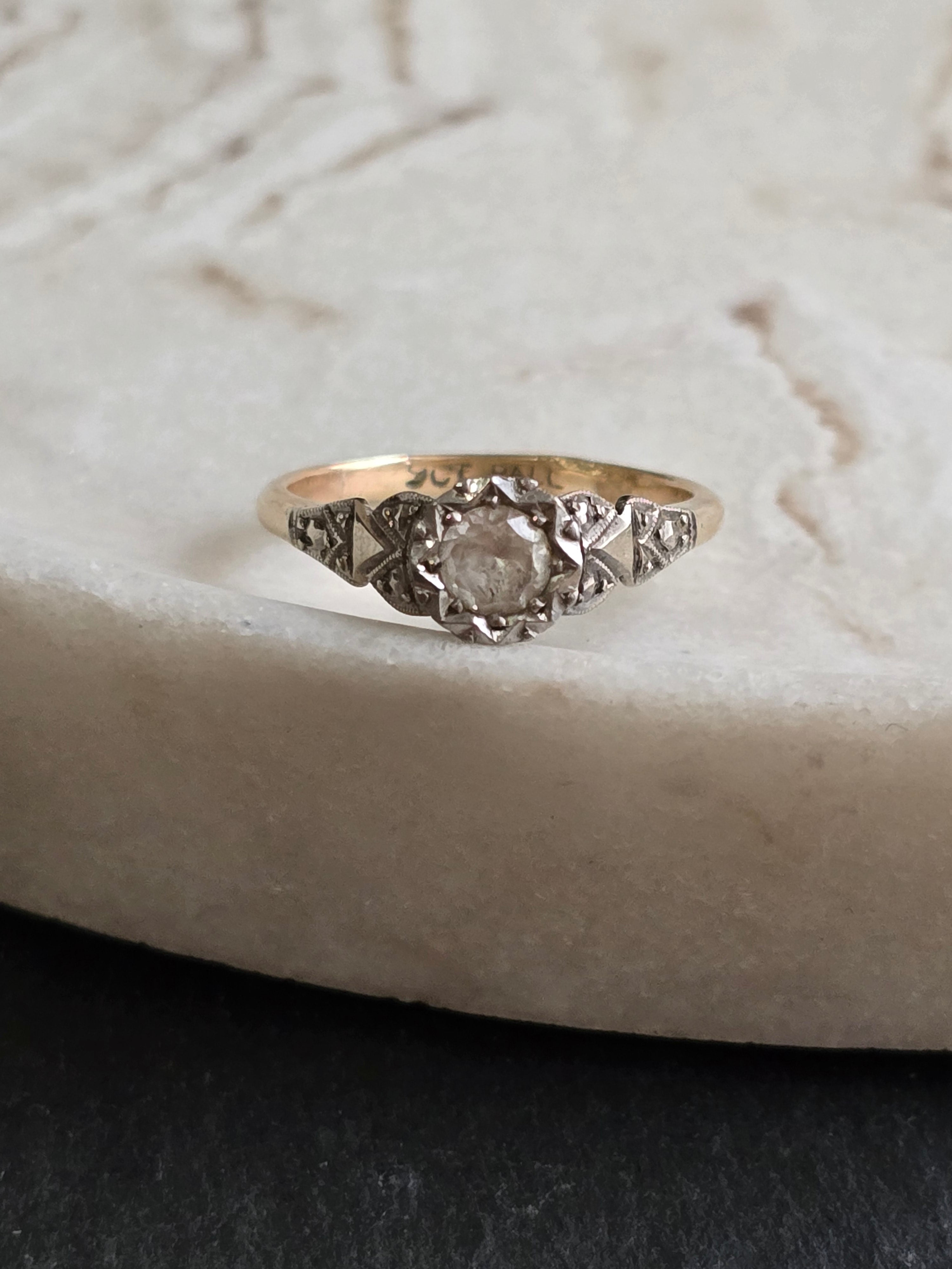 Antique Art Deco 9ct & Palladium Framed White Spinel Solitaire Ring