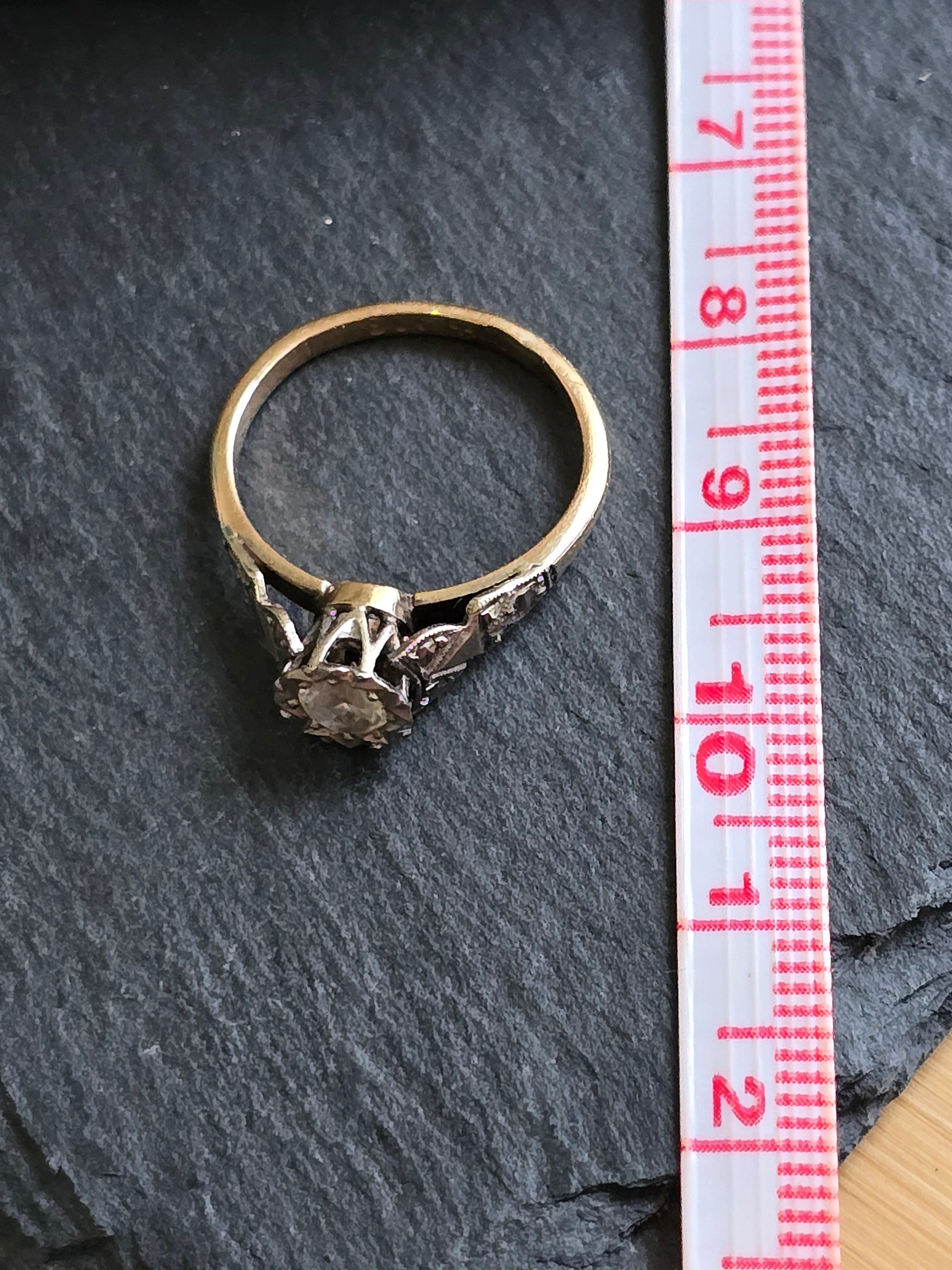 Antique Art Deco 9ct & Palladium Framed White Spinel Solitaire Ring