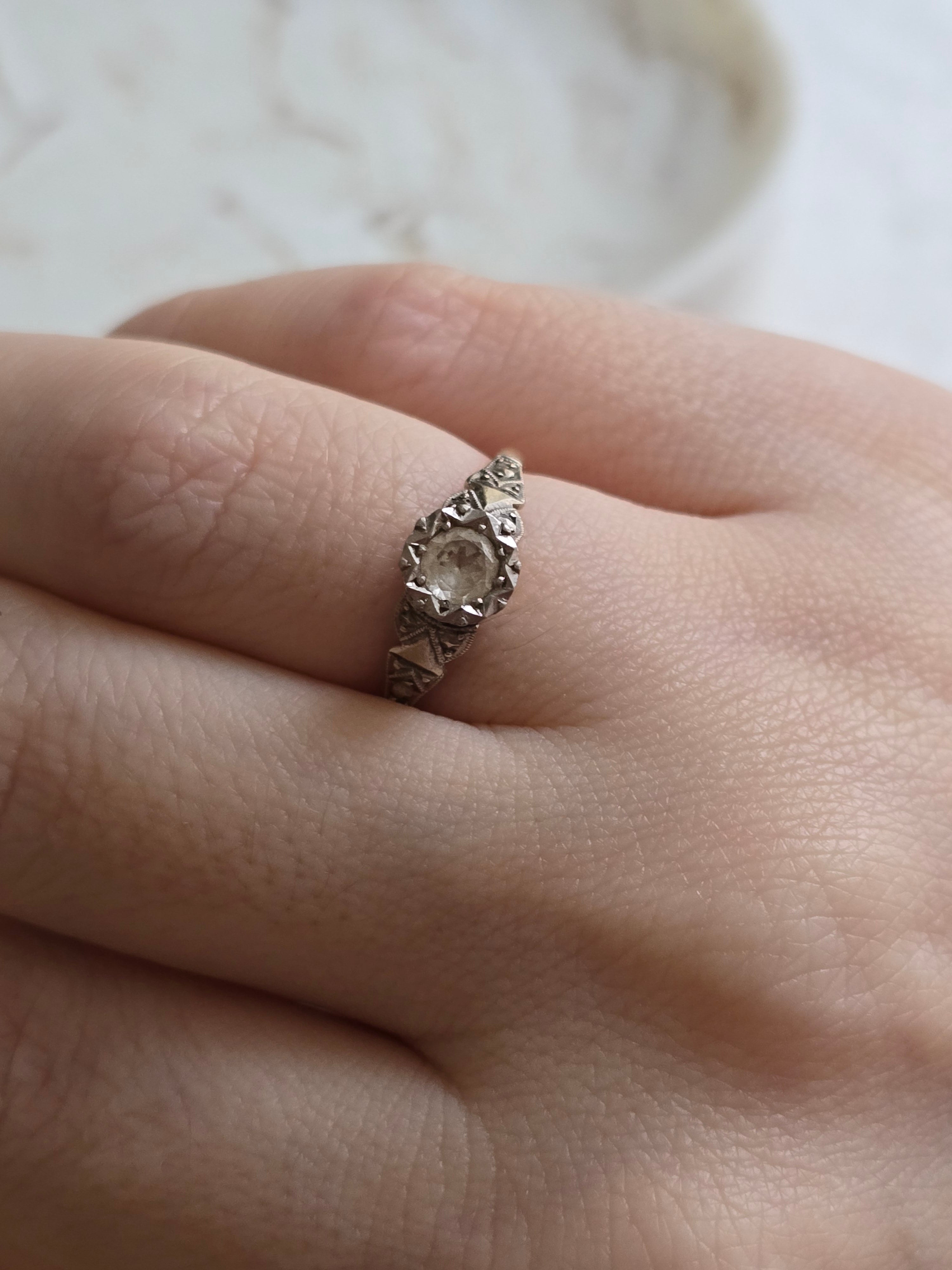 Antique Art Deco 9ct & Palladium Framed White Spinel Solitaire Ring