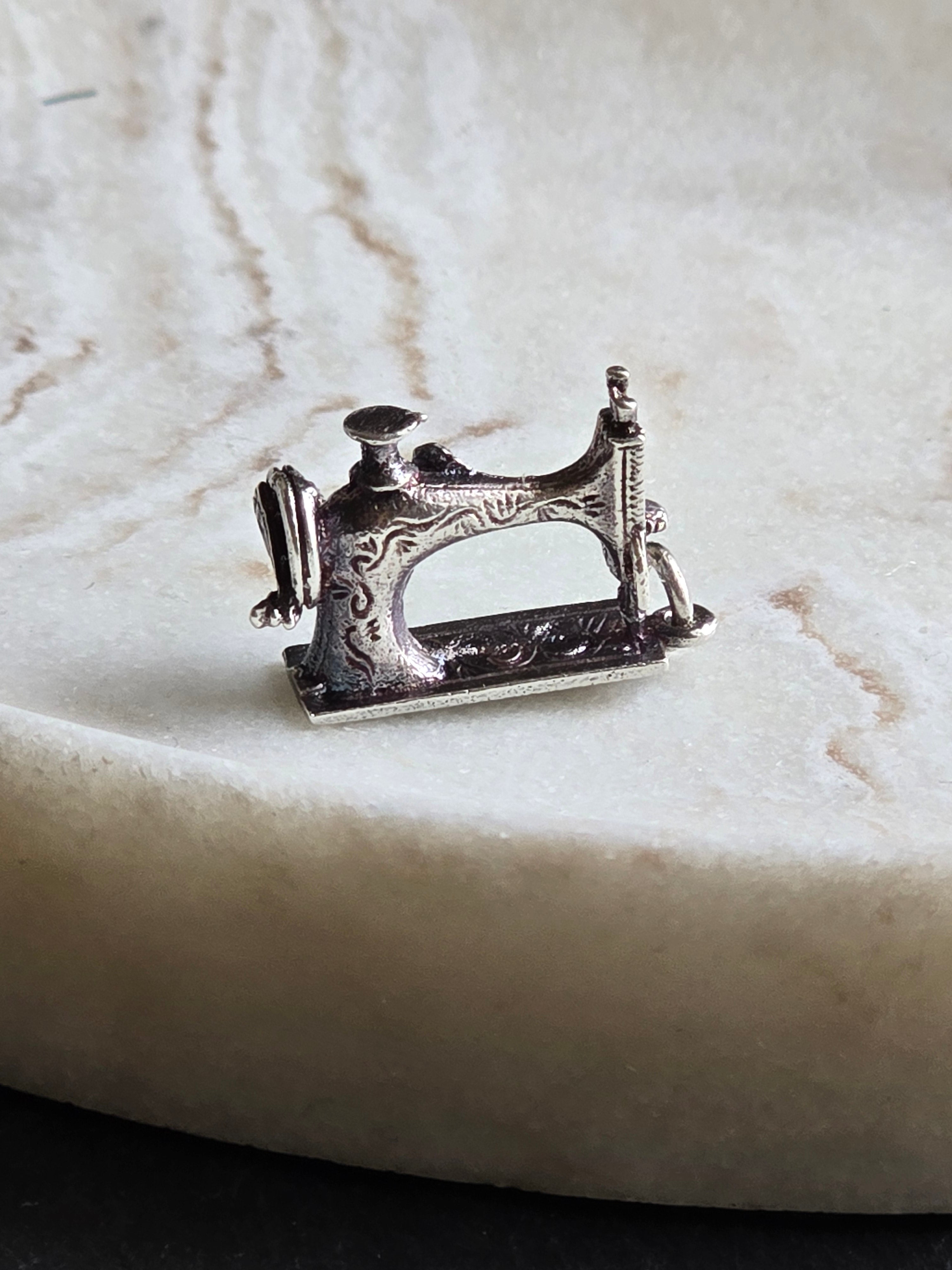 Vintage Sterling Silver Sewing Machine Hobby Charm