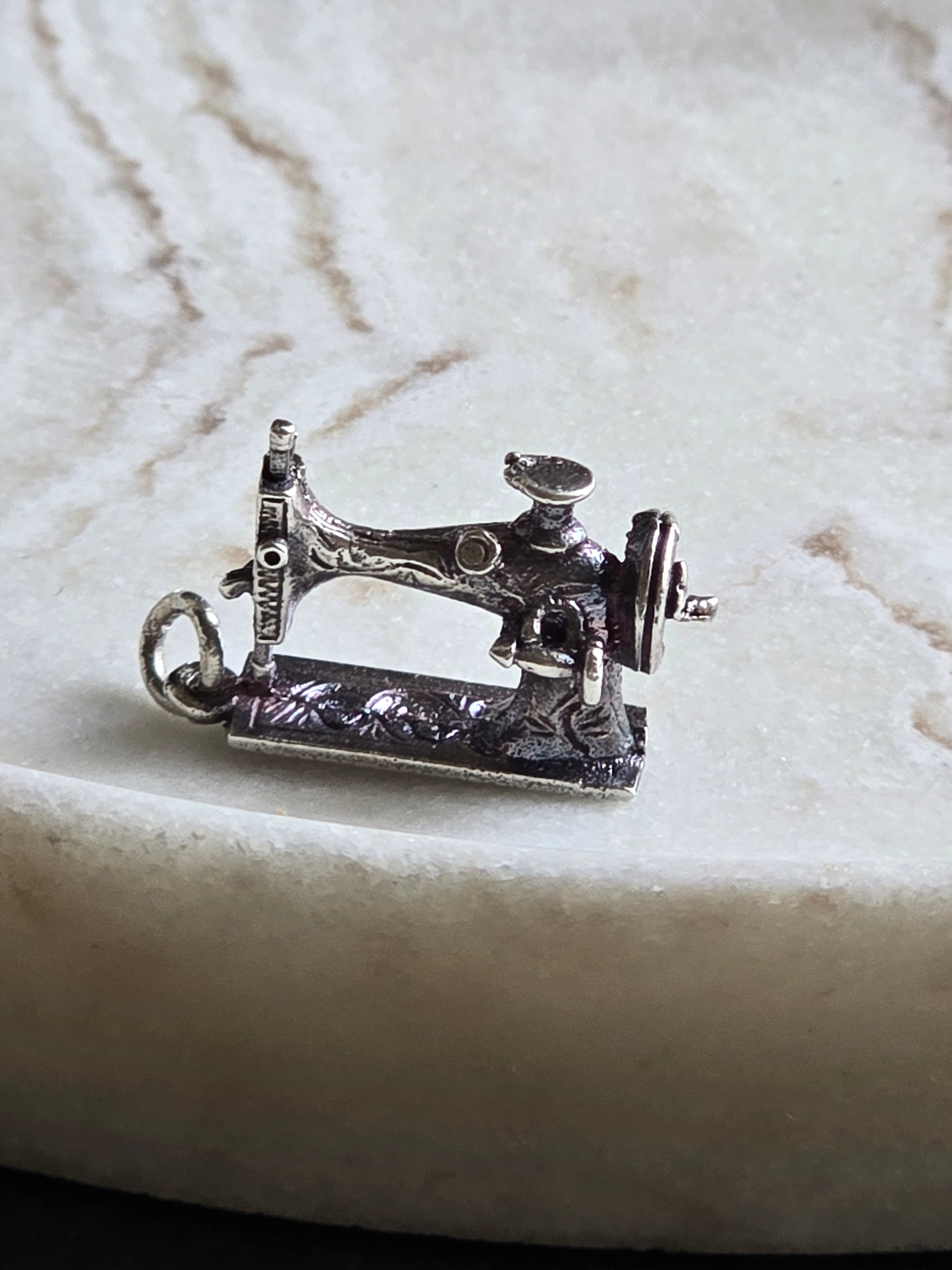 Vintage Sterling Silver Sewing Machine Hobby Charm