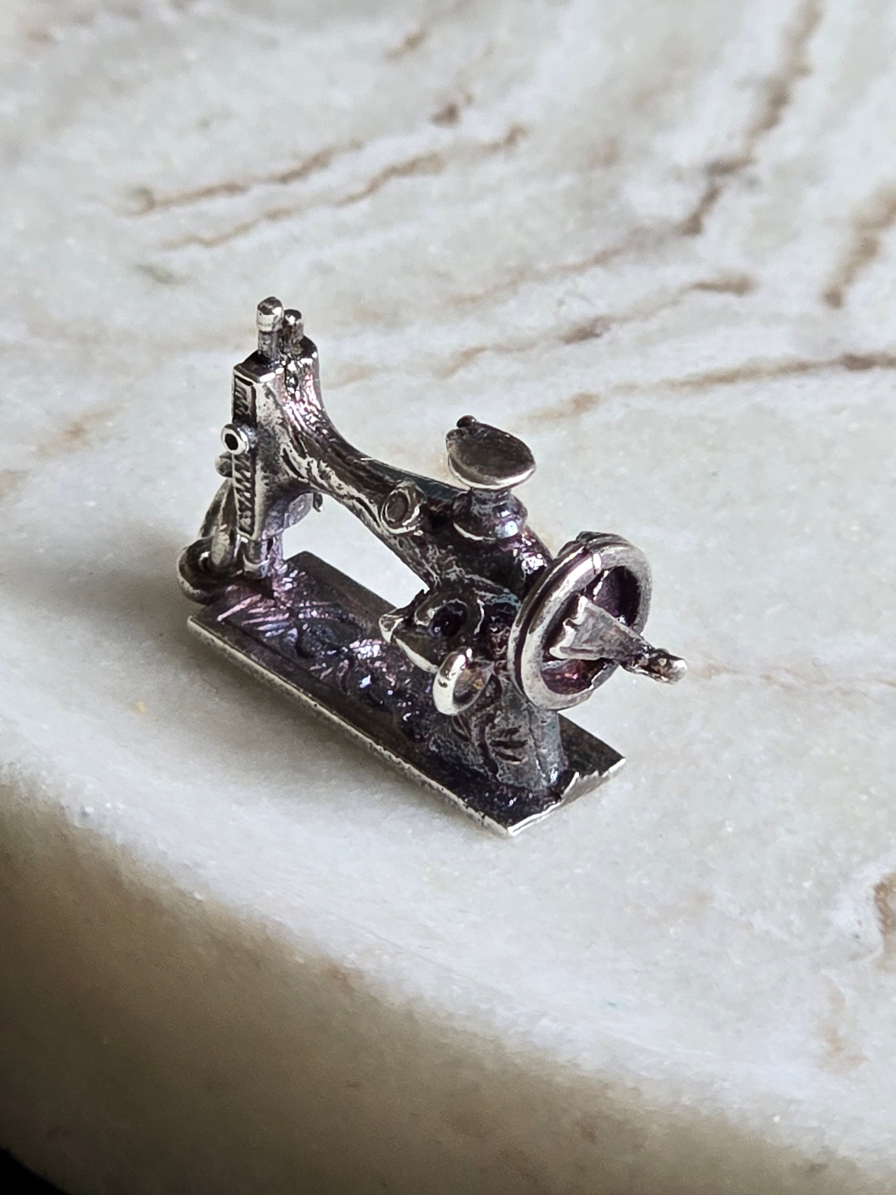 Vintage Sterling Silver Sewing Machine Hobby Charm