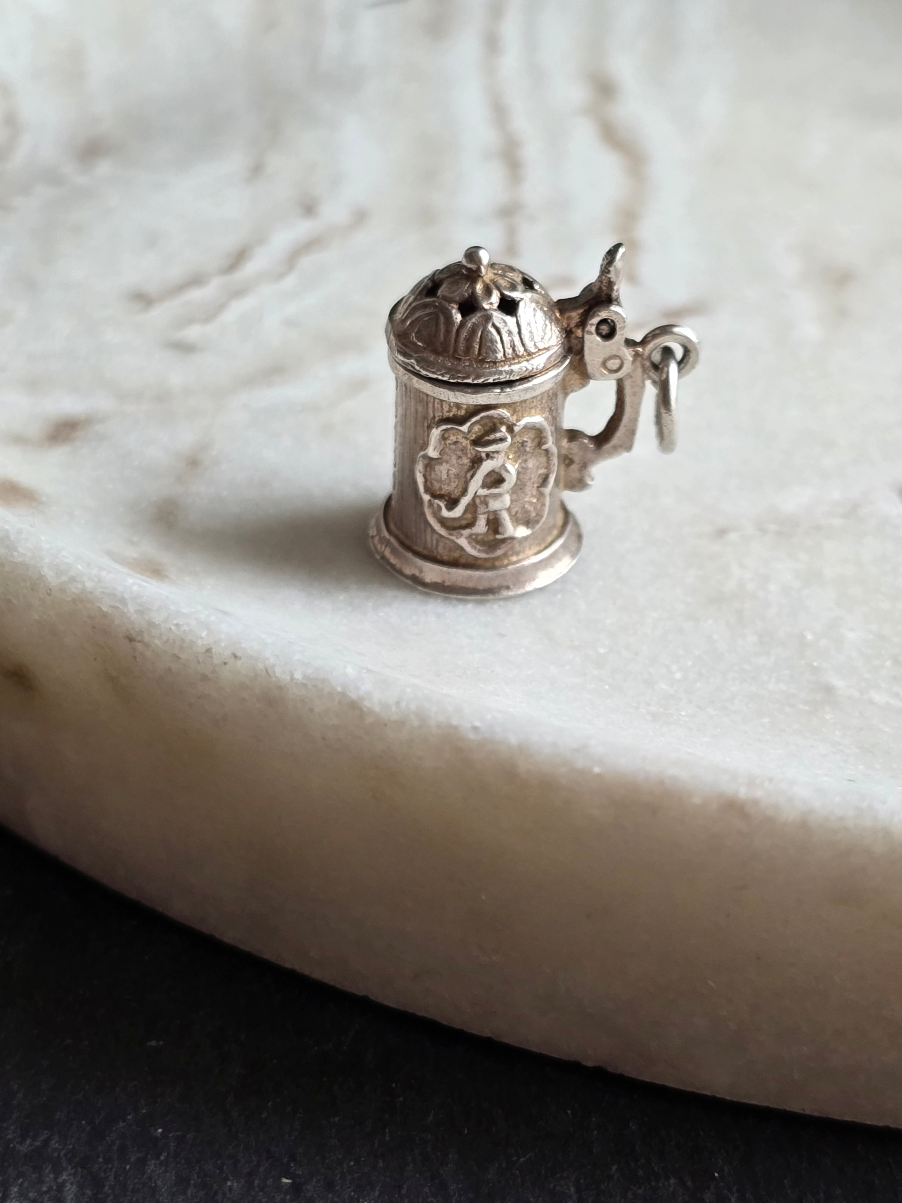 Vintage Sterling Silver Drinking Tankard Charm- Lid Opens