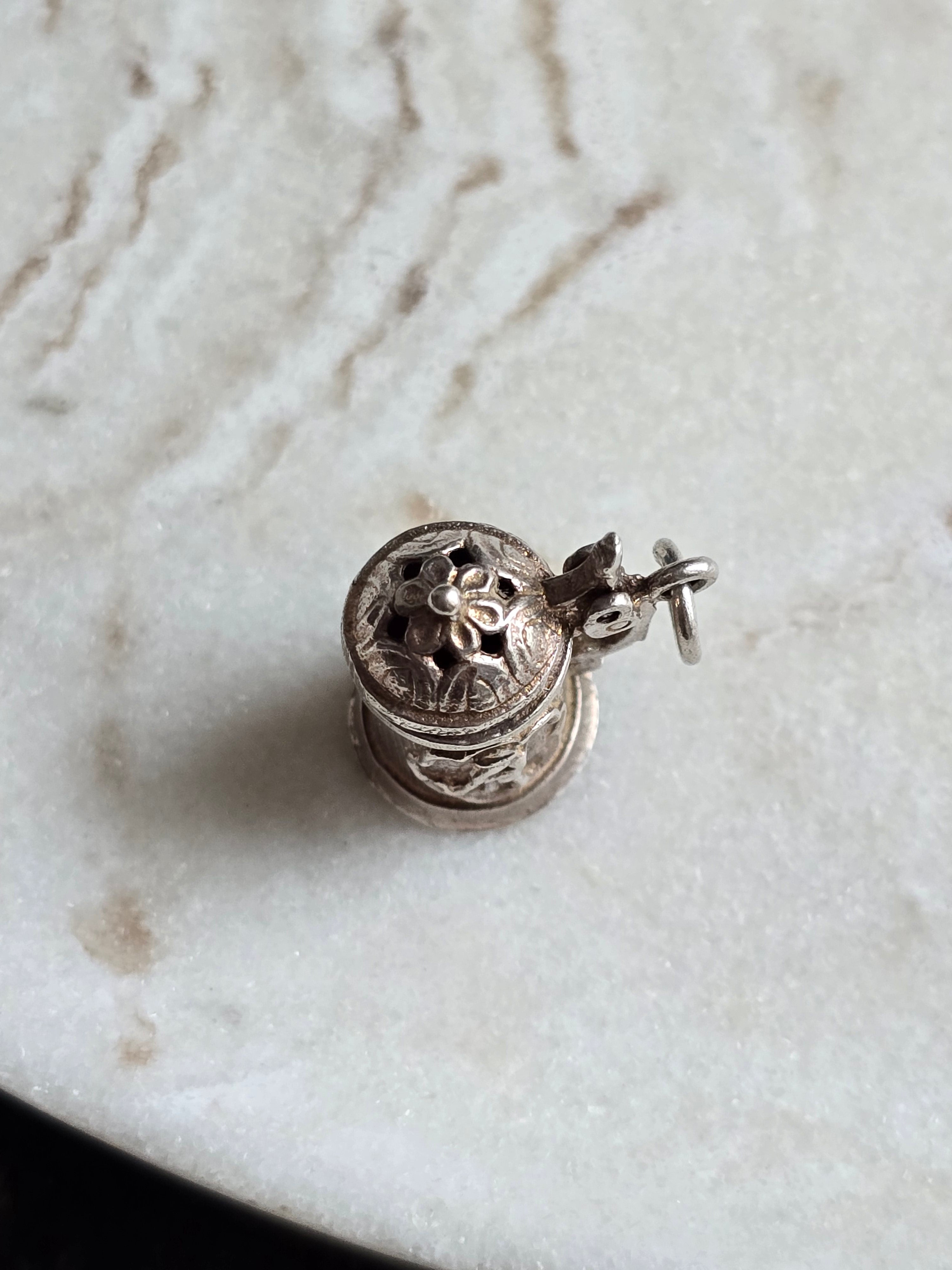 Vintage Sterling Silver Drinking Tankard Charm- Lid Opens