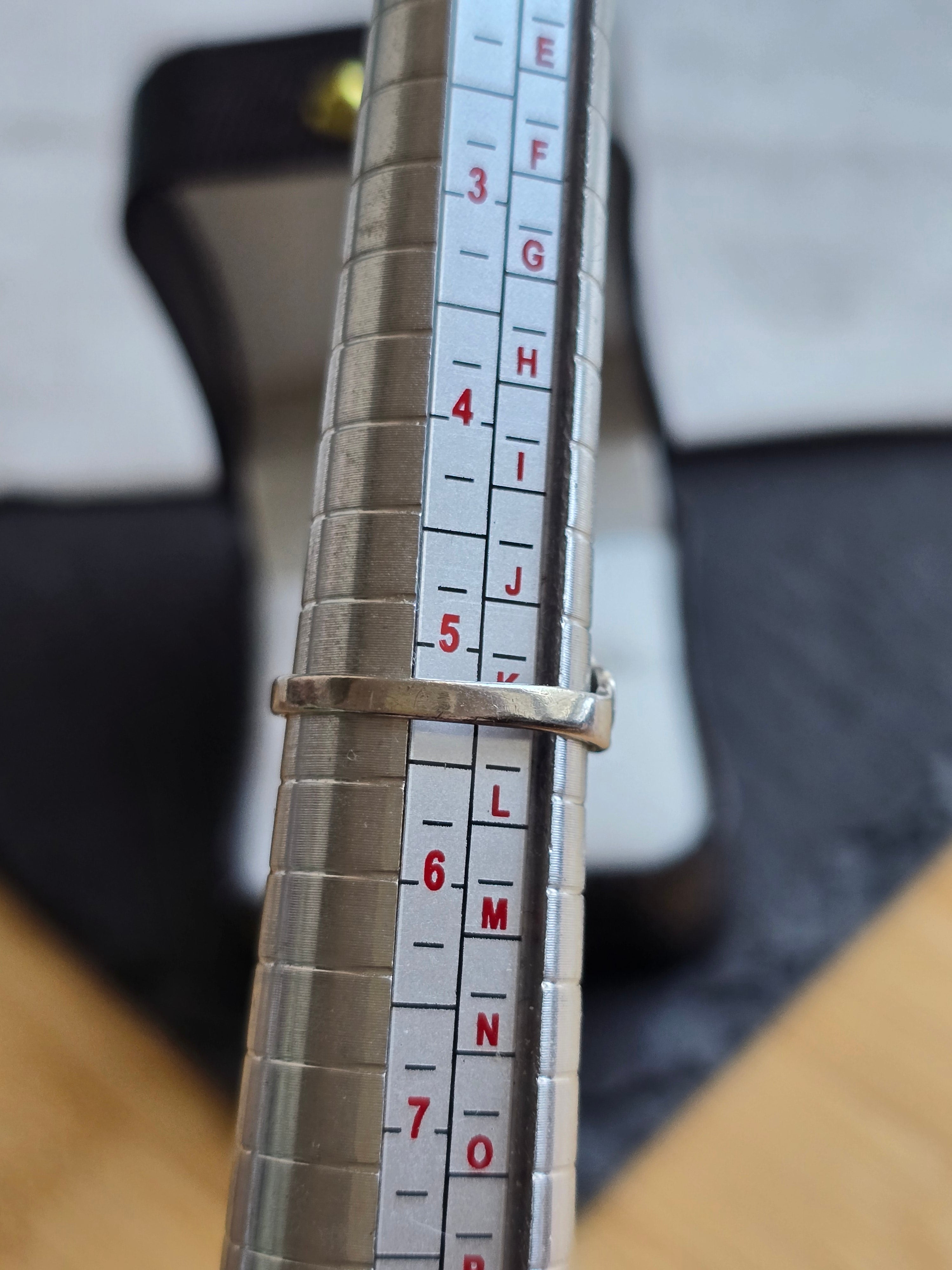 Vintage Green Chrysoprase Gemstone Celtic Knot Ring