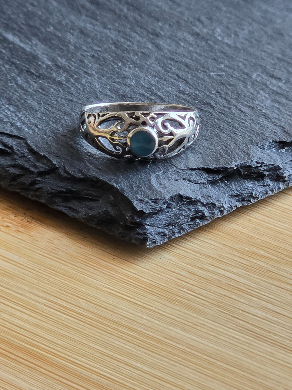Vintage Blue Chrysoprase Gemstone Cut-out Design Ring