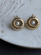 Vintage Gold Tone Faux Pearl Clip On Earrings
