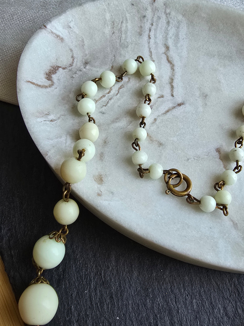 Antique Art Deco Uranium UV reactive Glass Bead Necklace, Antique Jewellery