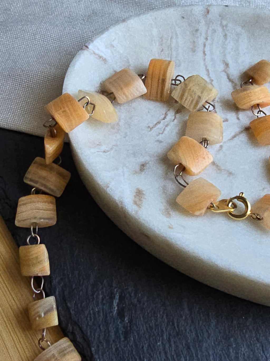 Vintage Yellow Agate Stone Slice Pale Gold Metal Necklace