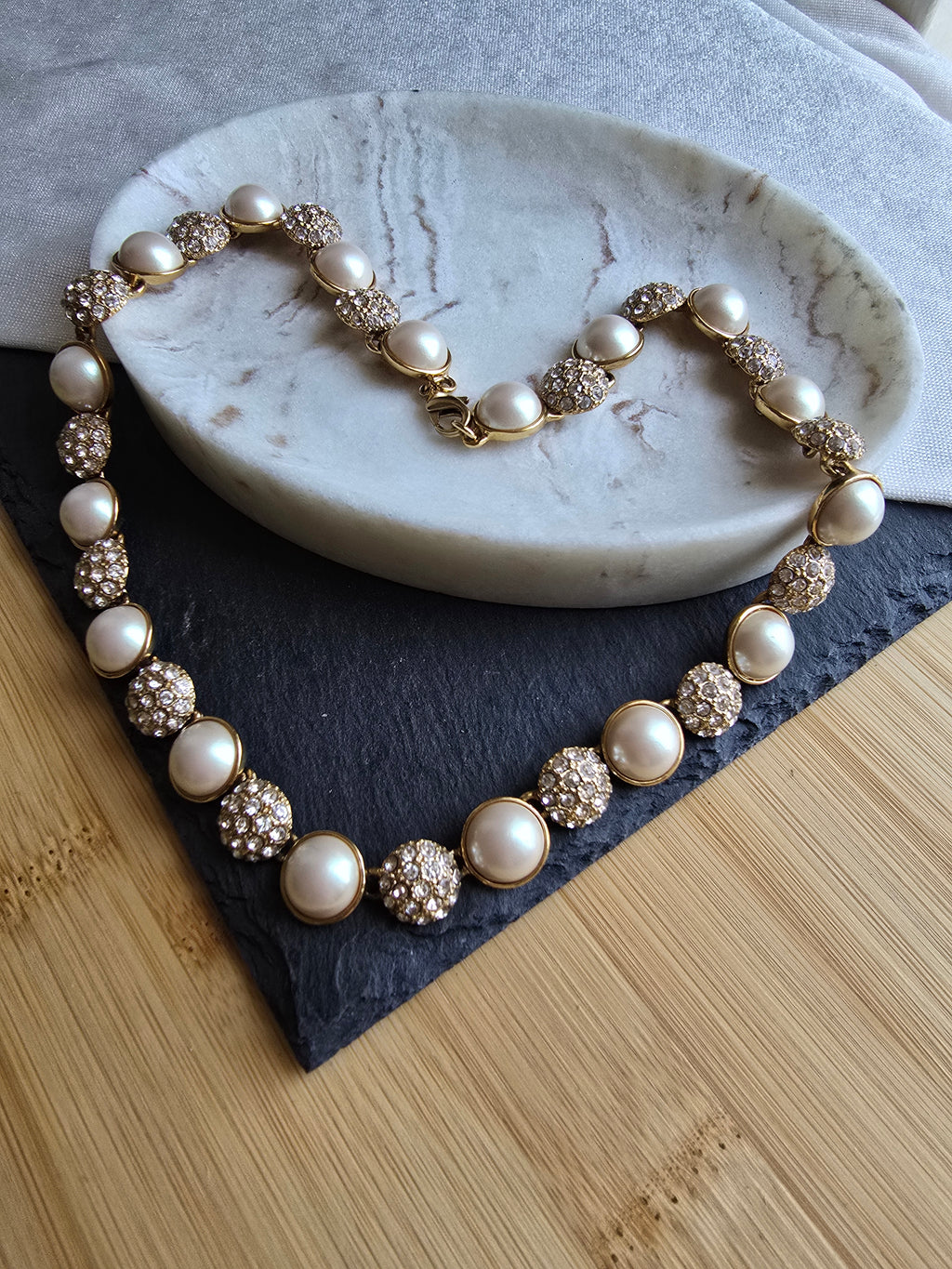 Vintage Faux Pearl & Crystal Glass Circle Statement Gold Tone Necklace