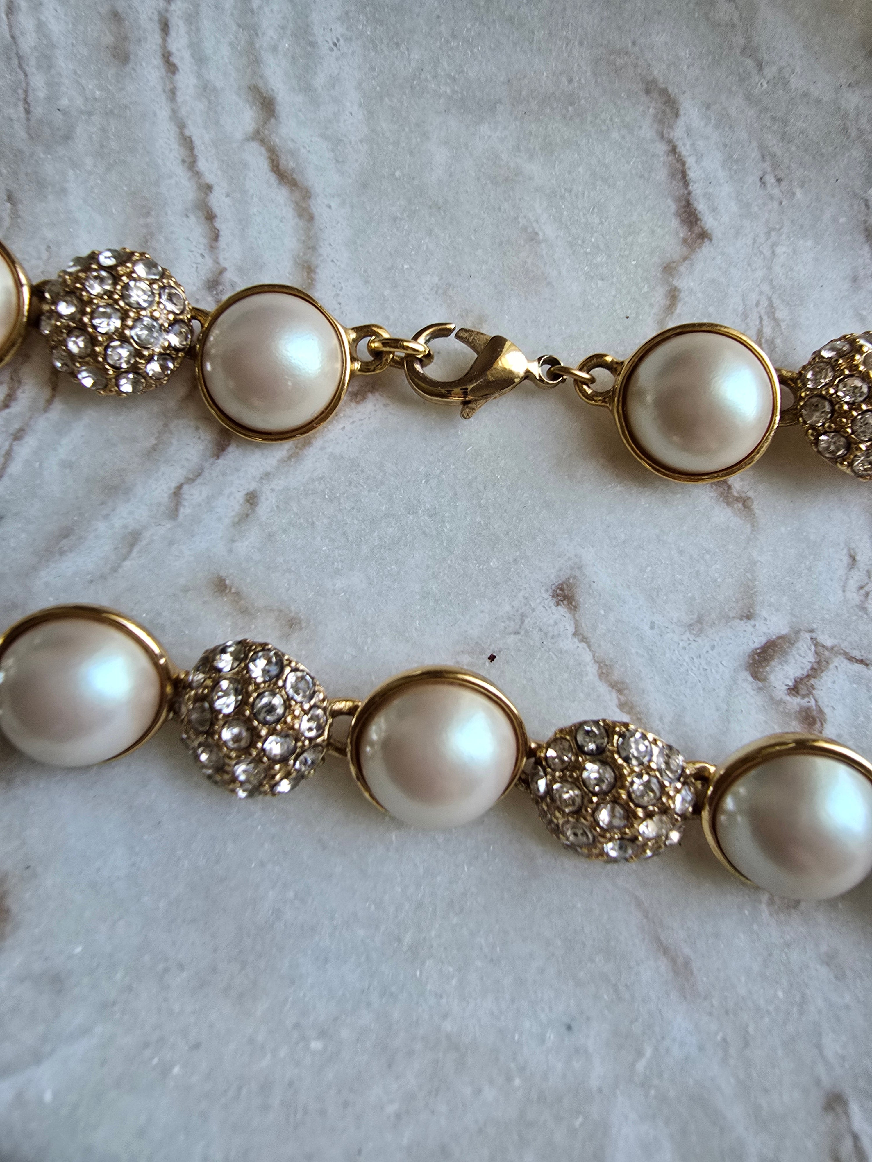 Vintage Faux Pearl & Crystal Glass Circle Statement Gold Tone Necklace