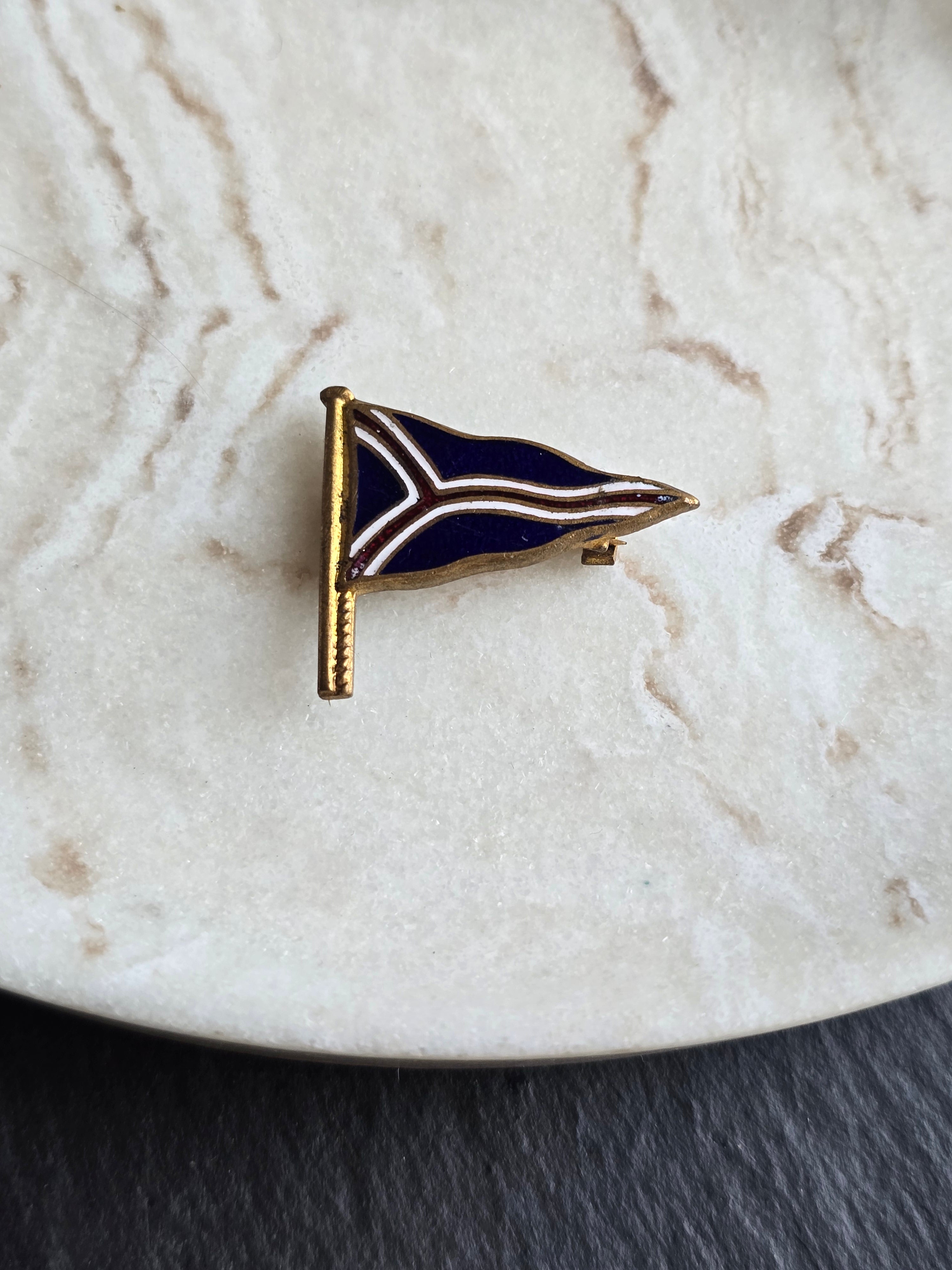 Vintage Enamel Yacht Club Burgee Flag Lapel Pin Nautical Sailing Blue Gold Tones