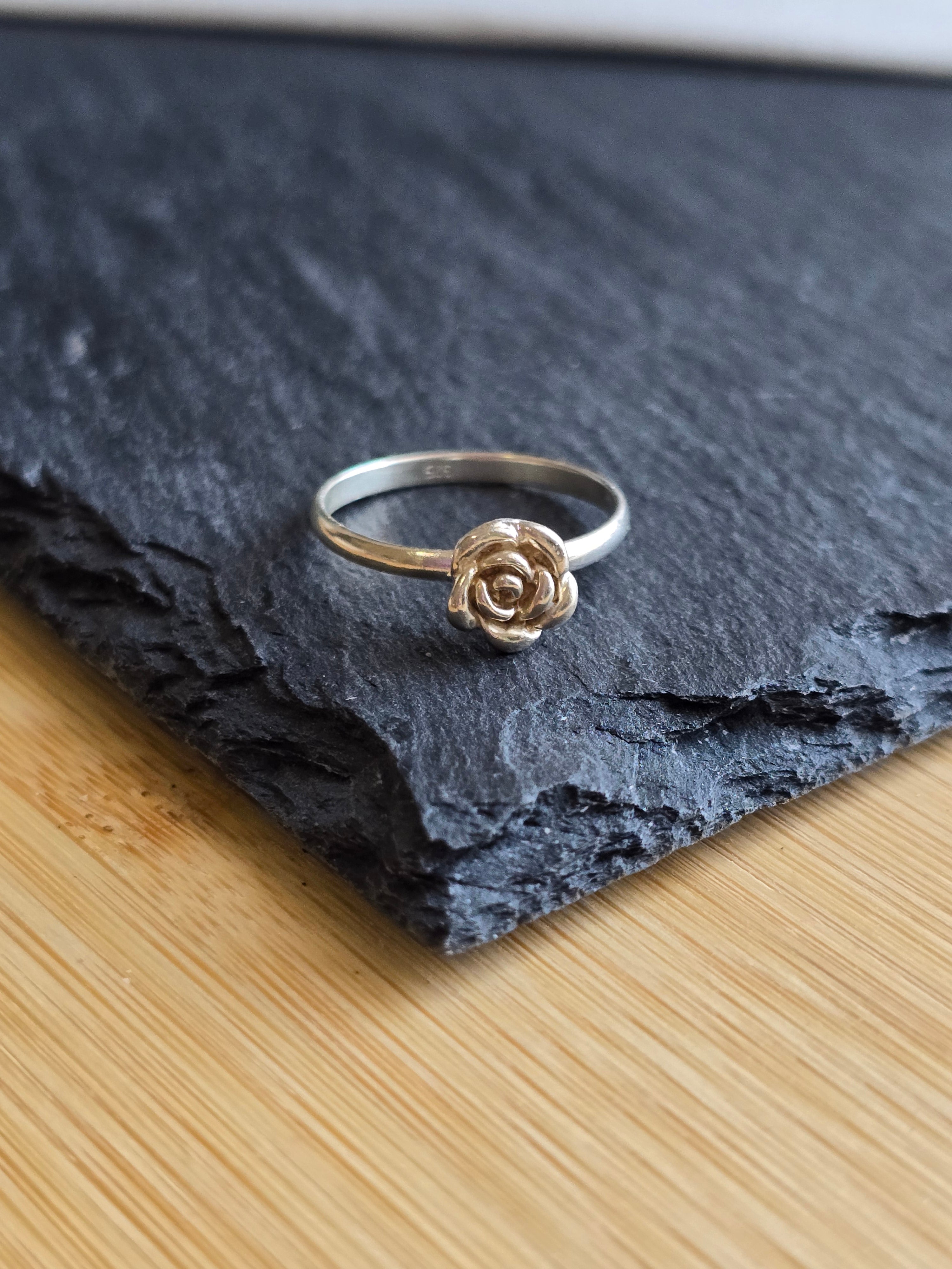 Sterling Silver Minimalist Dainty Rose Flower Ring Size L