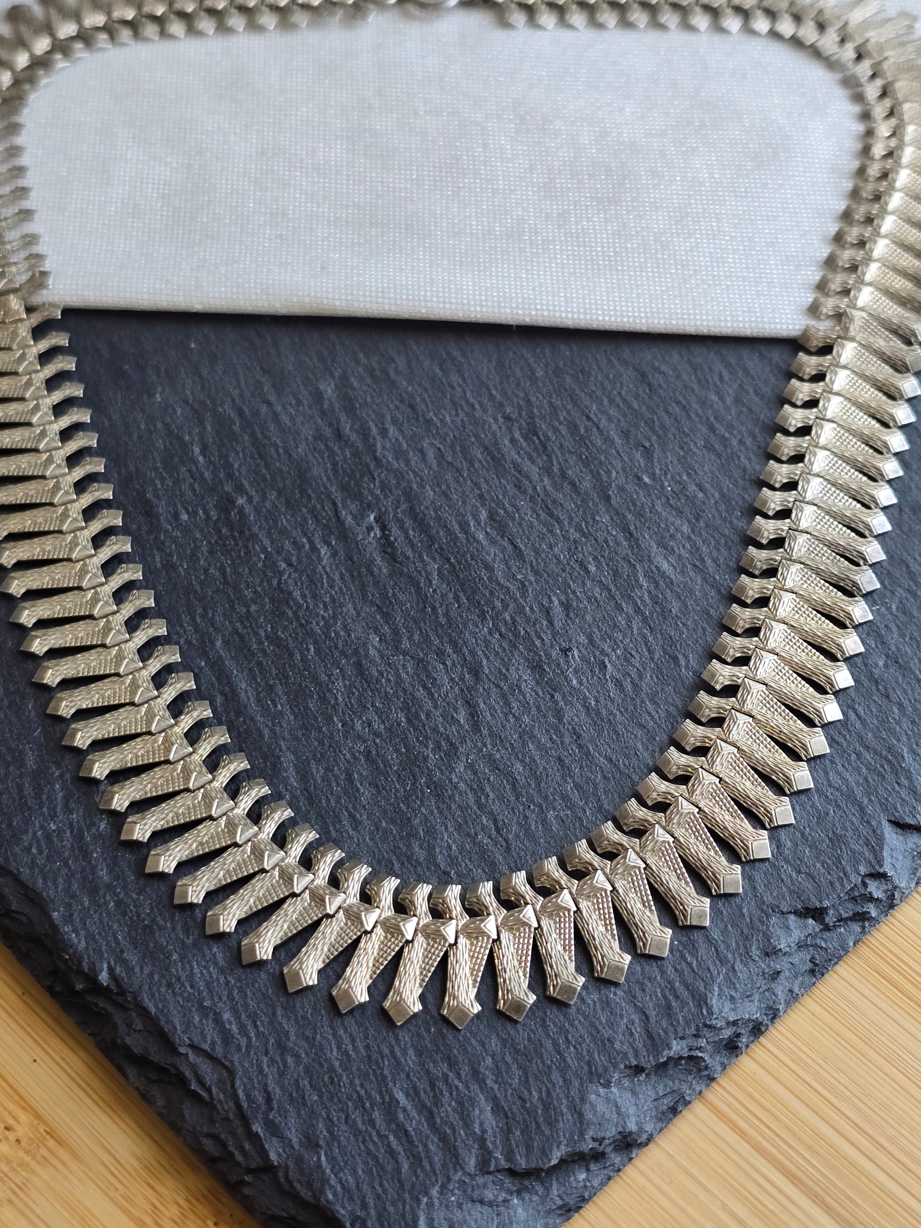Vintage Sterling Silver Textured Articulated Fringe Necklace, Mid Century Etched Modern Chevron Link Collar