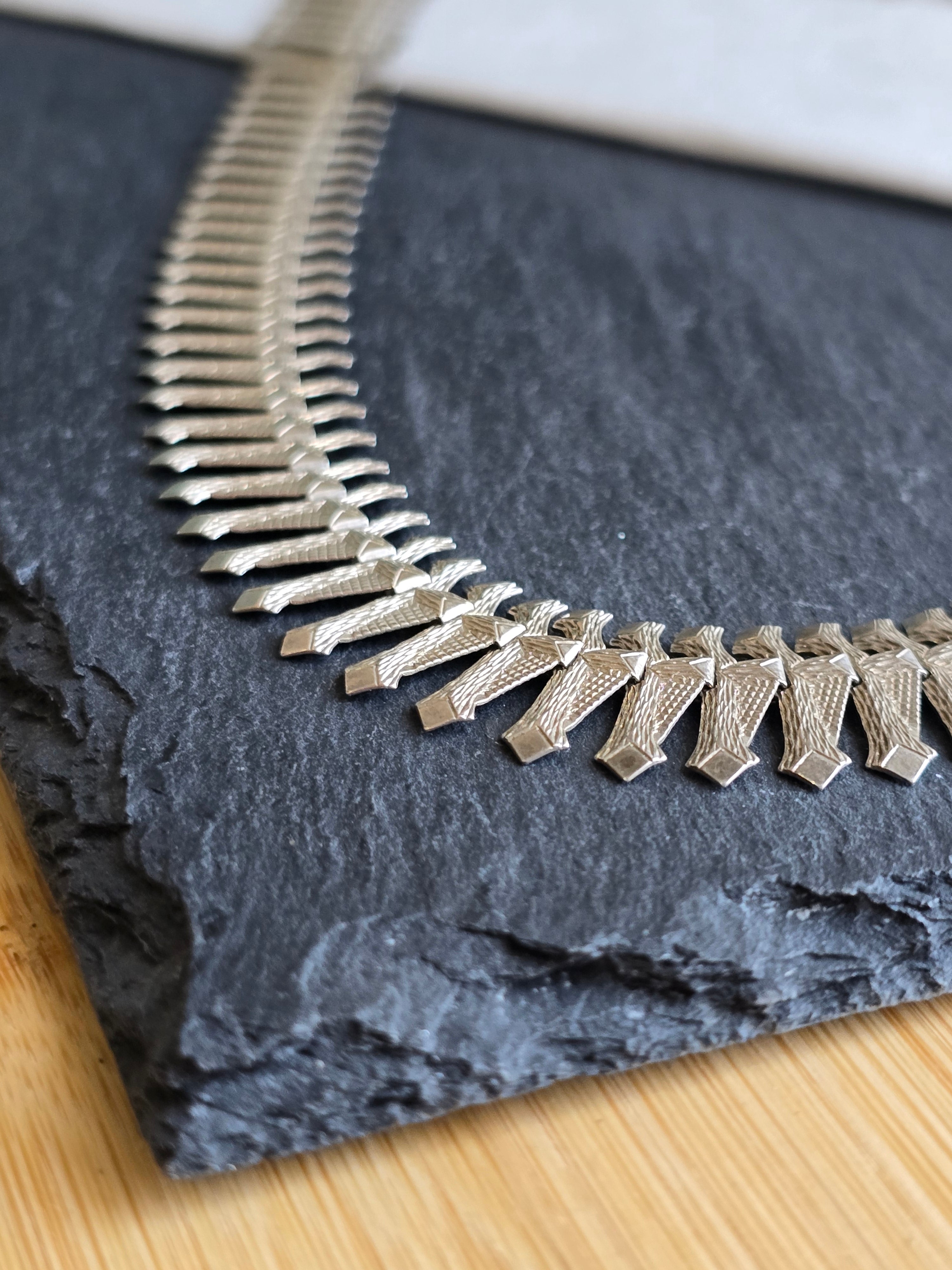 Vintage Sterling Silver Textured Articulated Fringe Necklace, Mid Century Etched Modern Chevron Link Collar